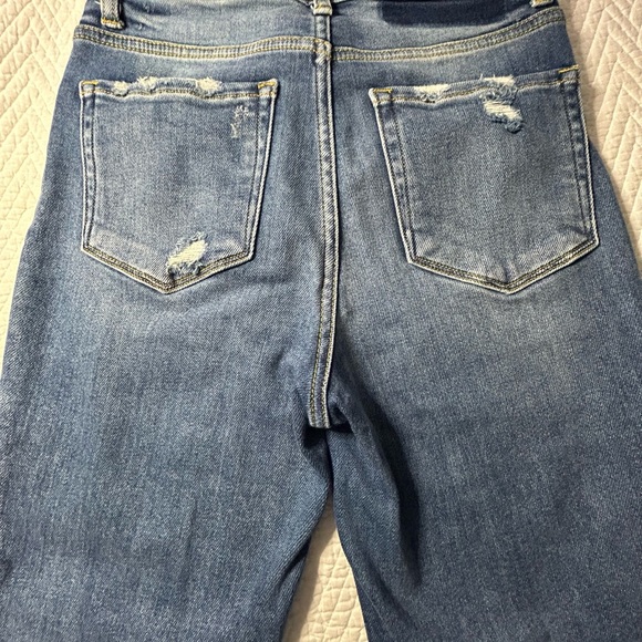 Flying monkey women’s size 26 high waisted, distressed jeans with frayed hem - Picture 9 of 10